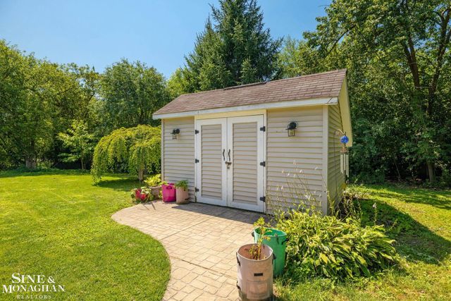 886 Montana Street, Marysville, MI 48040