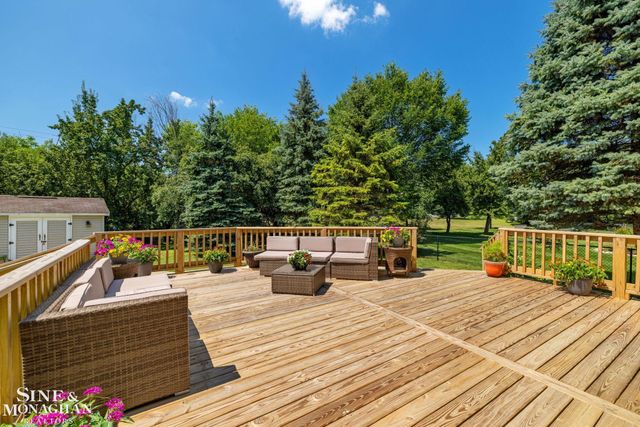 886 Montana Street, Marysville, MI 48040