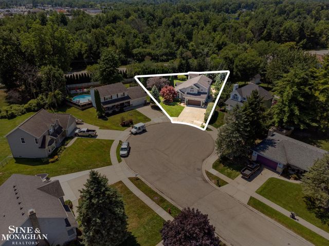 886 Montana Street, Marysville, MI 48040