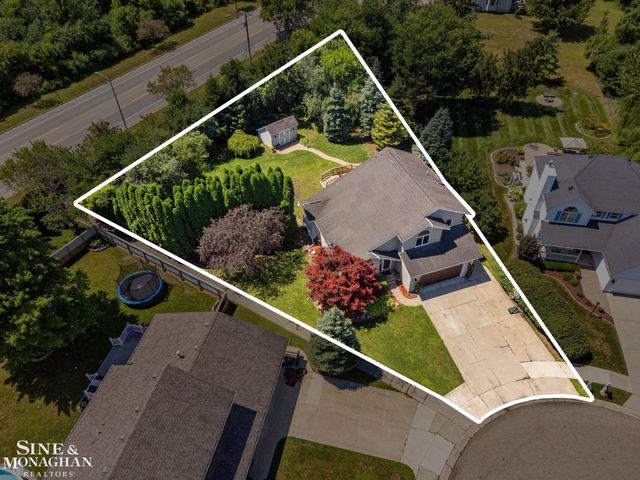 886 Montana Street, Marysville, MI 48040