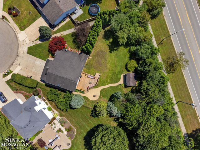 886 Montana Street, Marysville, MI 48040