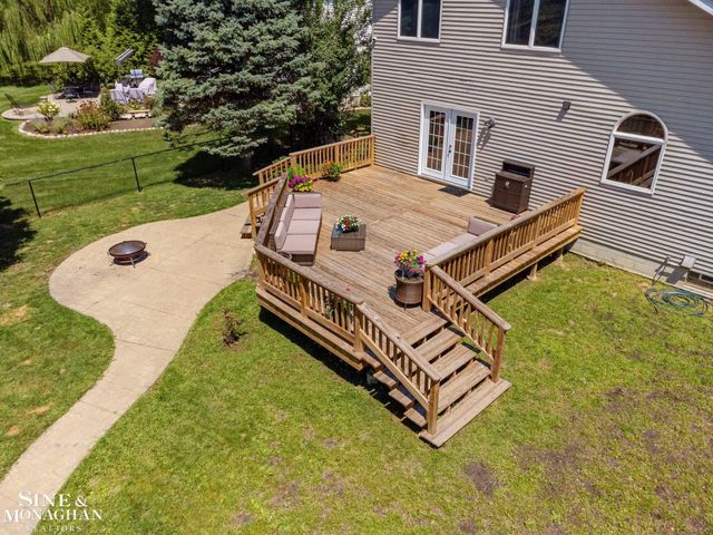 886 Montana Street, Marysville, MI 48040