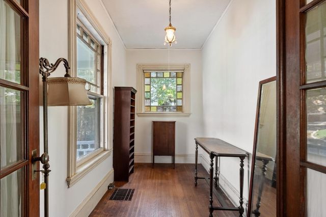 26 Walnut Pl, Newton, MA 02460