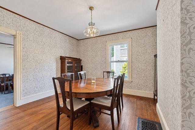 26 Walnut Pl, Newton, MA 02460