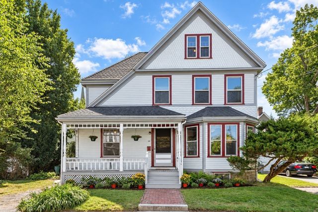26 Walnut Pl, Newton, MA 02460