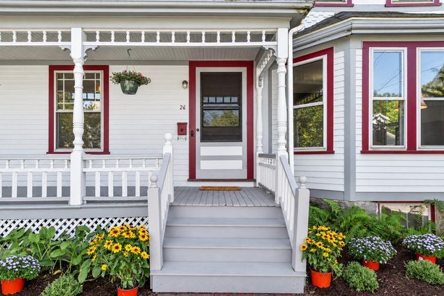 26 Walnut Pl, Newton, MA 02460