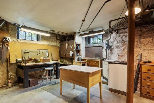 26 Walnut Pl, Newton, MA 02460