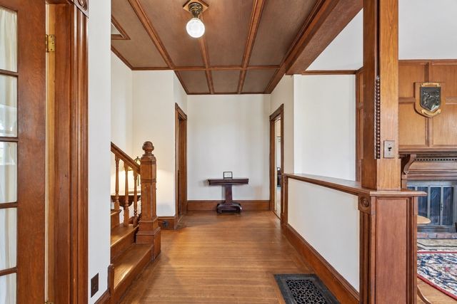 26 Walnut Pl, Newton, MA 02460