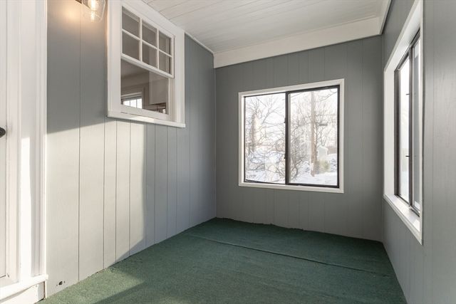 8 Hillview Ter, Westwood, MA 02090