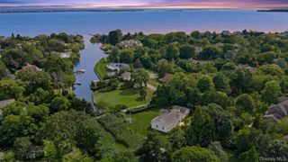 31B Club Lane, Remsenburg, NY 11960