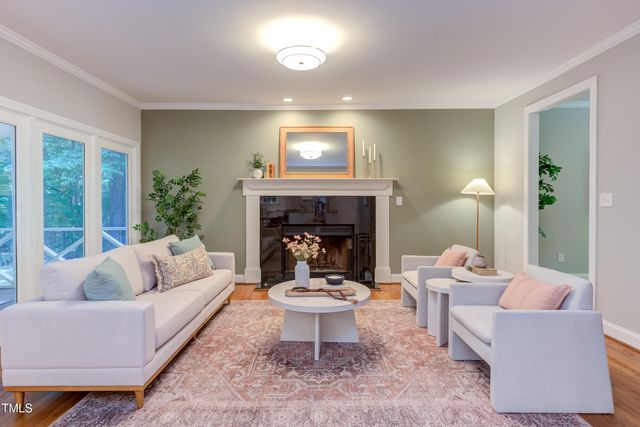 11 Gatesway Court, Durham, NC 27707