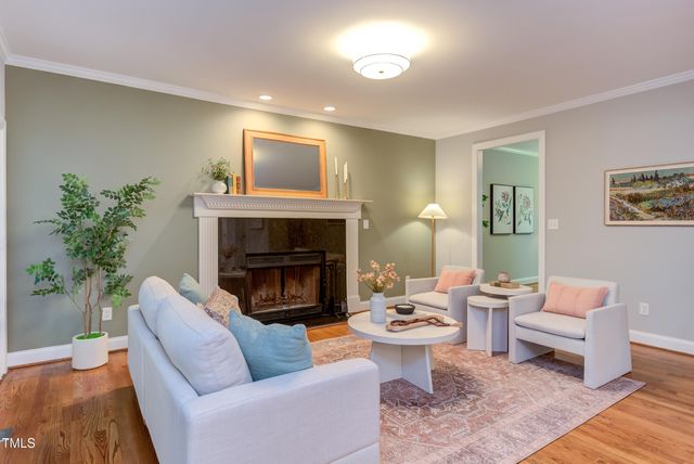 11 Gatesway Court, Durham, NC 27707