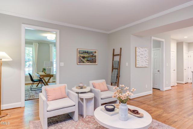 11 Gatesway Court, Durham, NC 27707