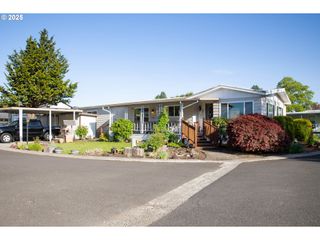 1225 W 10TH Ave, Junction City, OR 97448