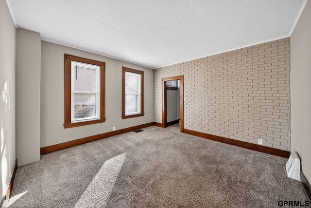 344 N 35Th Avenue, Omaha, NE 68131