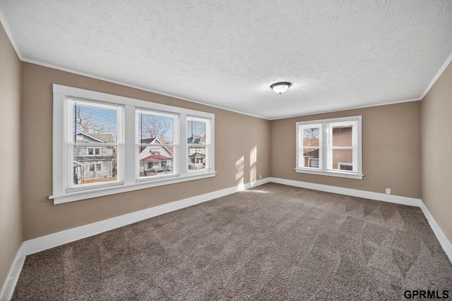 344 N 35Th Avenue, Omaha, NE 68131