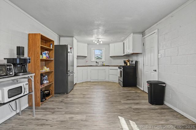 1169 N Atlanta Place, Tulsa, OK 74110