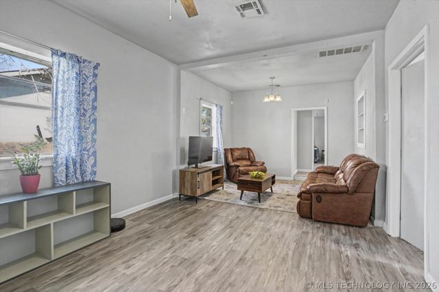 1169 N Atlanta Place, Tulsa, OK 74110