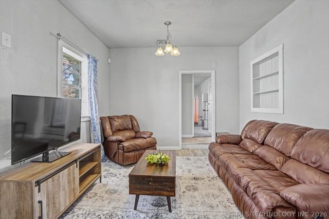 1169 N Atlanta Place, Tulsa, OK 74110