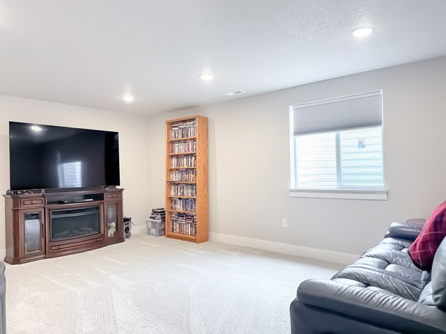 4213 NE 6th Street NE, Ankeny, IA 50023