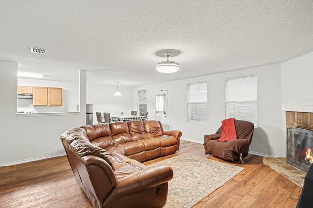 1214 April Showers Lane, Lancaster, TX 75134