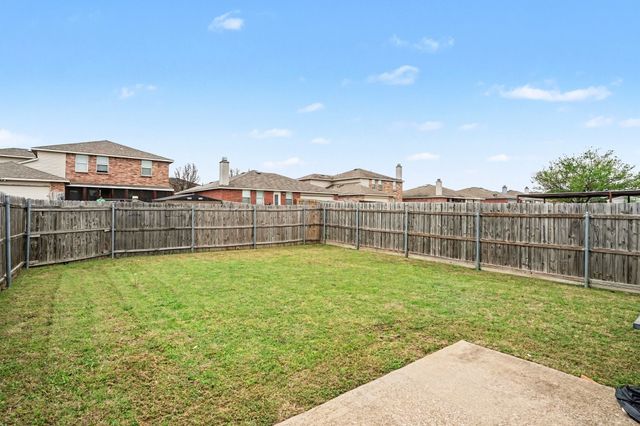 1214 April Showers Lane, Lancaster, TX 75134