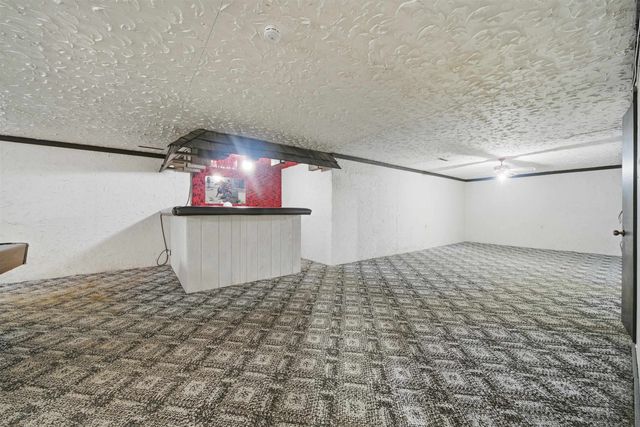 209 W Garnett Ct, Garden Plain, KS 67050