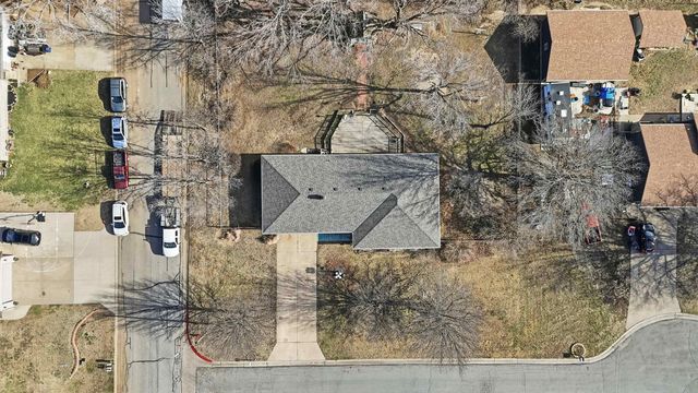 209 W Garnett Ct, Garden Plain, KS 67050