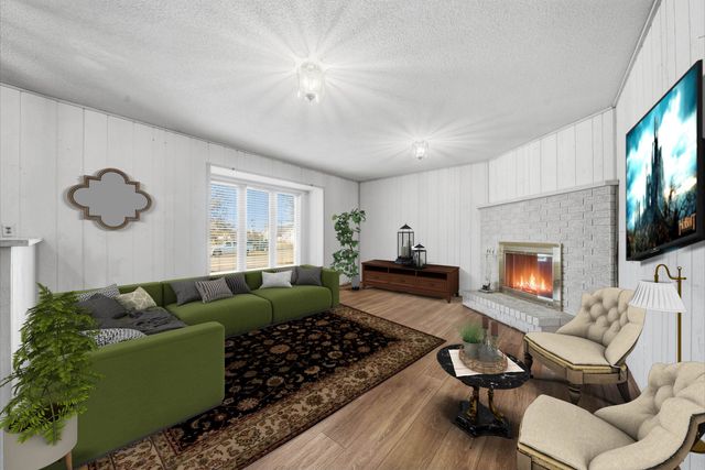 209 W Garnett Ct, Garden Plain, KS 67050