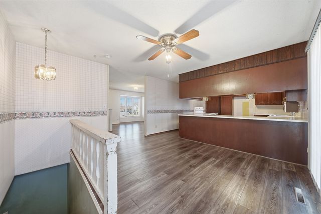 209 W Garnett Ct, Garden Plain, KS 67050