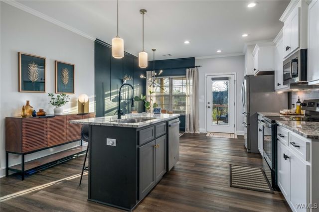 450 Creek Side Loop, Tuscaloosa, AL 35404