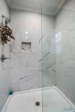 450 Creek Side Loop, Tuscaloosa, AL 35404