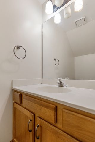 1181 Regency Drive, Schaumburg, IL 60193
