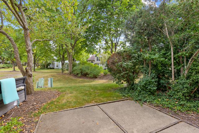 1181 Regency Drive, Schaumburg, IL 60193