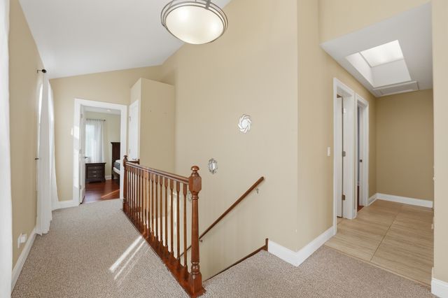 304 University Lane A, Elk Grove Village, IL 60007