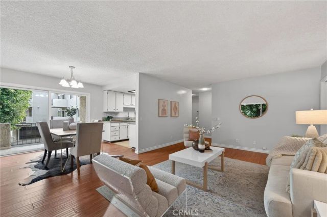 702 Park Avenue 210, South Pasadena, CA 91030