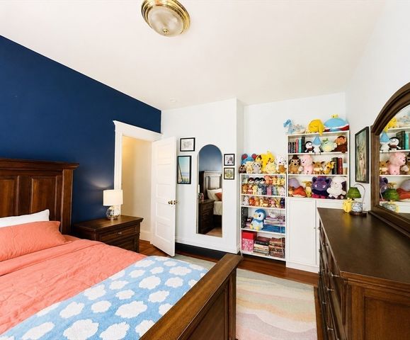 225 Belmont St 2, Belmont, MA 02478