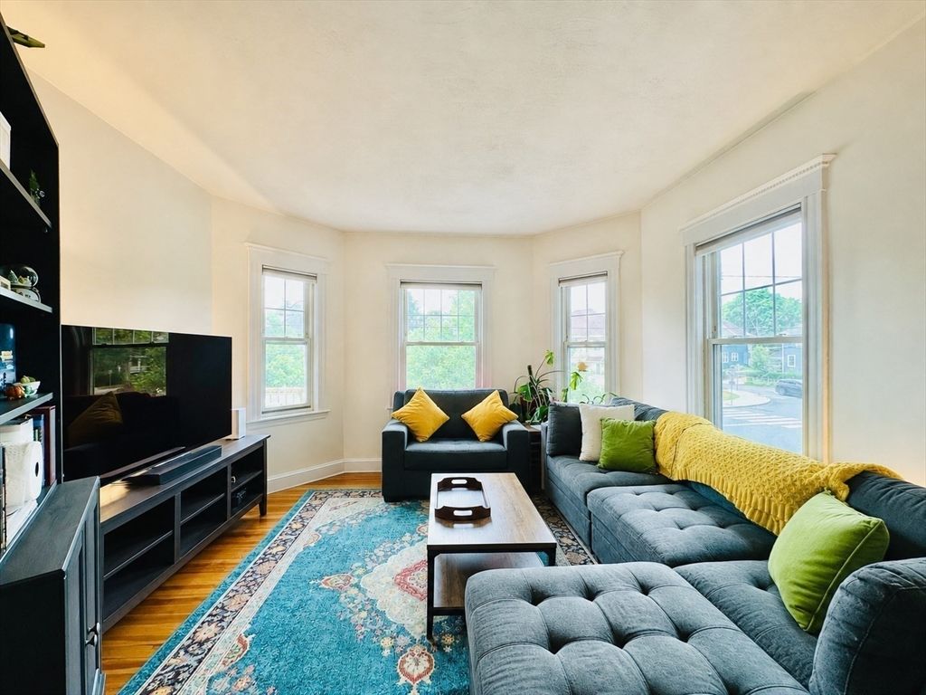 225 Belmont St 2, Belmont, MA 02478