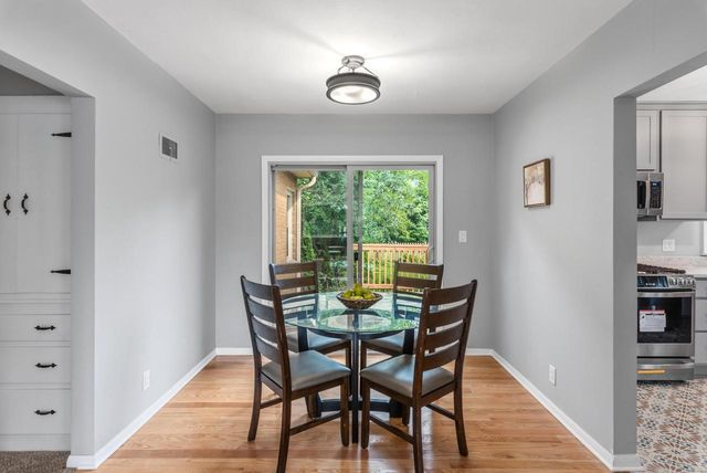 4418 W Mequon ROAD, Mequon, WI 53092