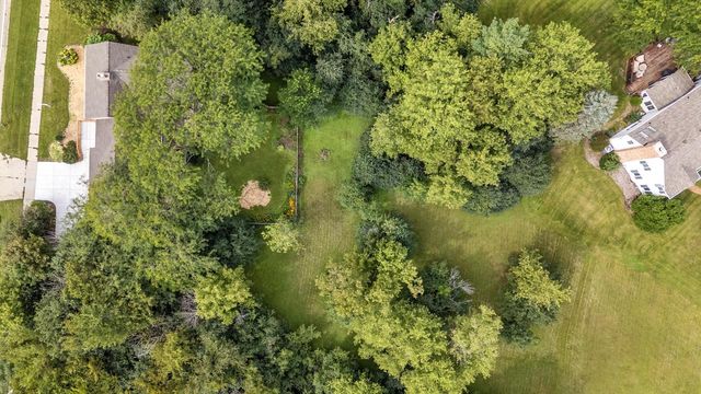 4418 W Mequon ROAD, Mequon, WI 53092