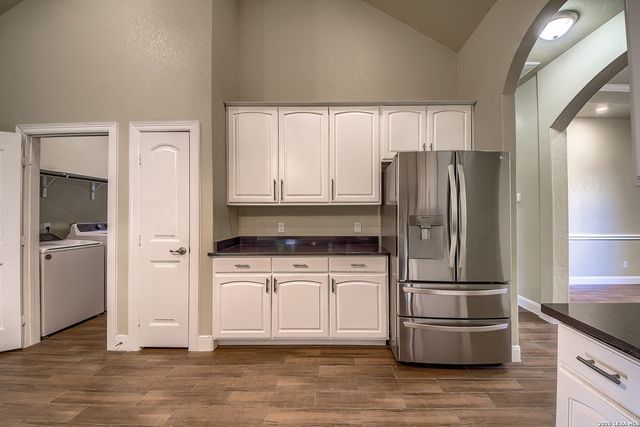 814 Poinsettia, San Antonio, TX 78202