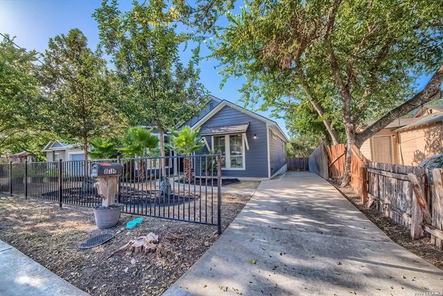 814 Poinsettia, San Antonio, TX 78202