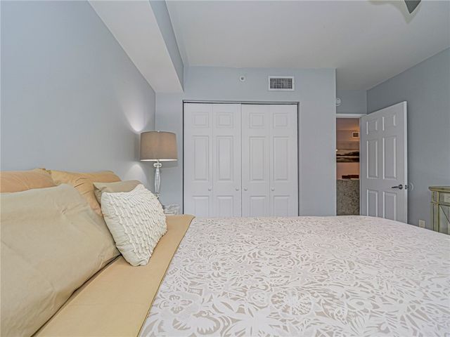 1550 S 42nd Circle 107, Vero Beach, FL 32967