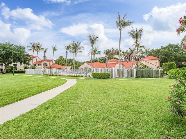 1550 S 42nd Circle 107, Vero Beach, FL 32967