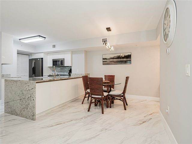1550 S 42nd Circle 107, Vero Beach, FL 32967