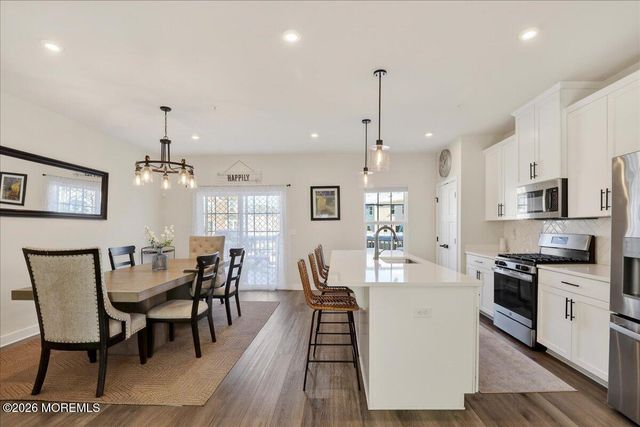 77 Anchor Way, Cliffwood, NJ 07721