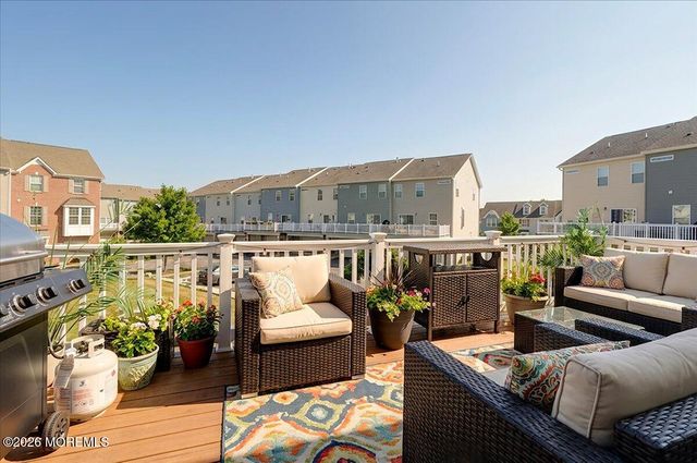 77 Anchor Way, Cliffwood, NJ 07721