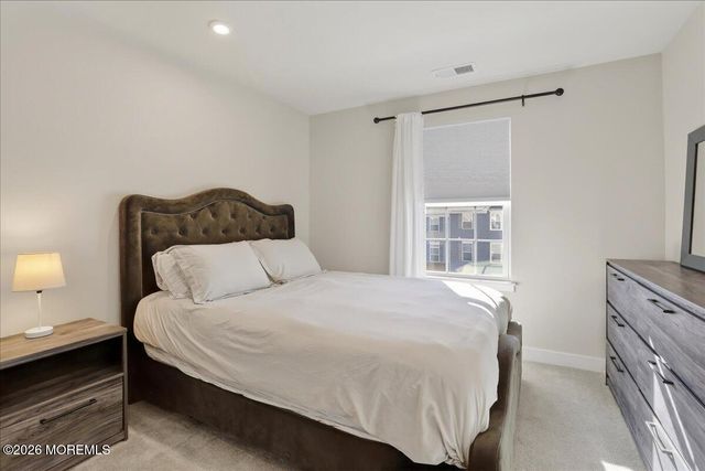 77 Anchor Way, Cliffwood, NJ 07721