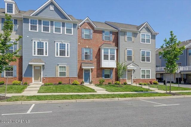 77 Anchor Way, Cliffwood, NJ 07721