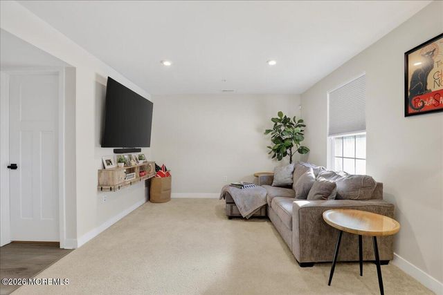 77 Anchor Way, Cliffwood, NJ 07721